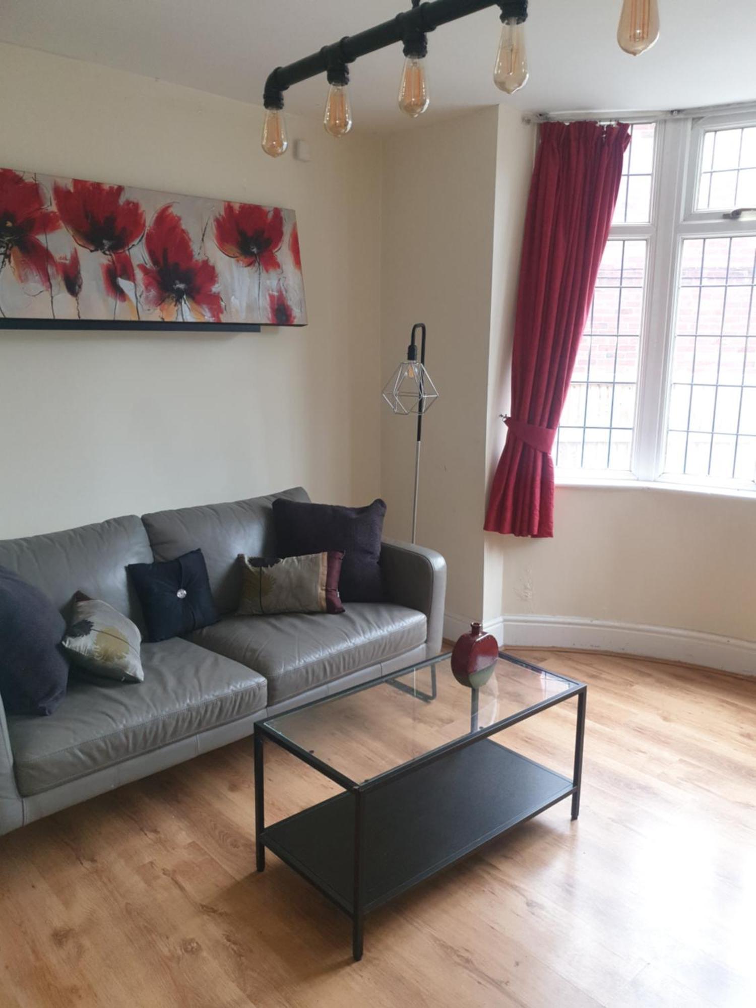 Mother-In-Law Guest House Hotel Leeds 리즈 외부 사진