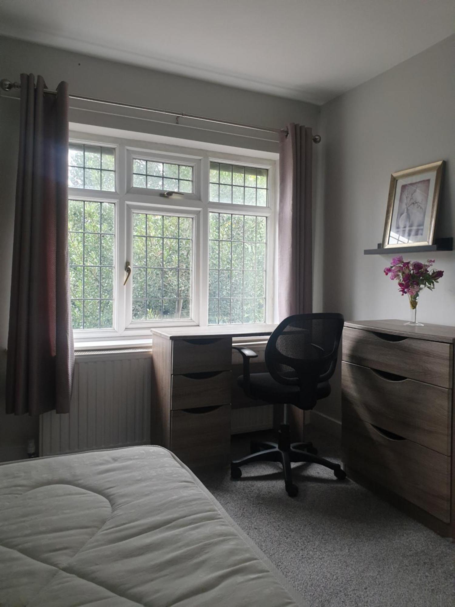 Mother-In-Law Guest House Hotel Leeds 리즈 외부 사진