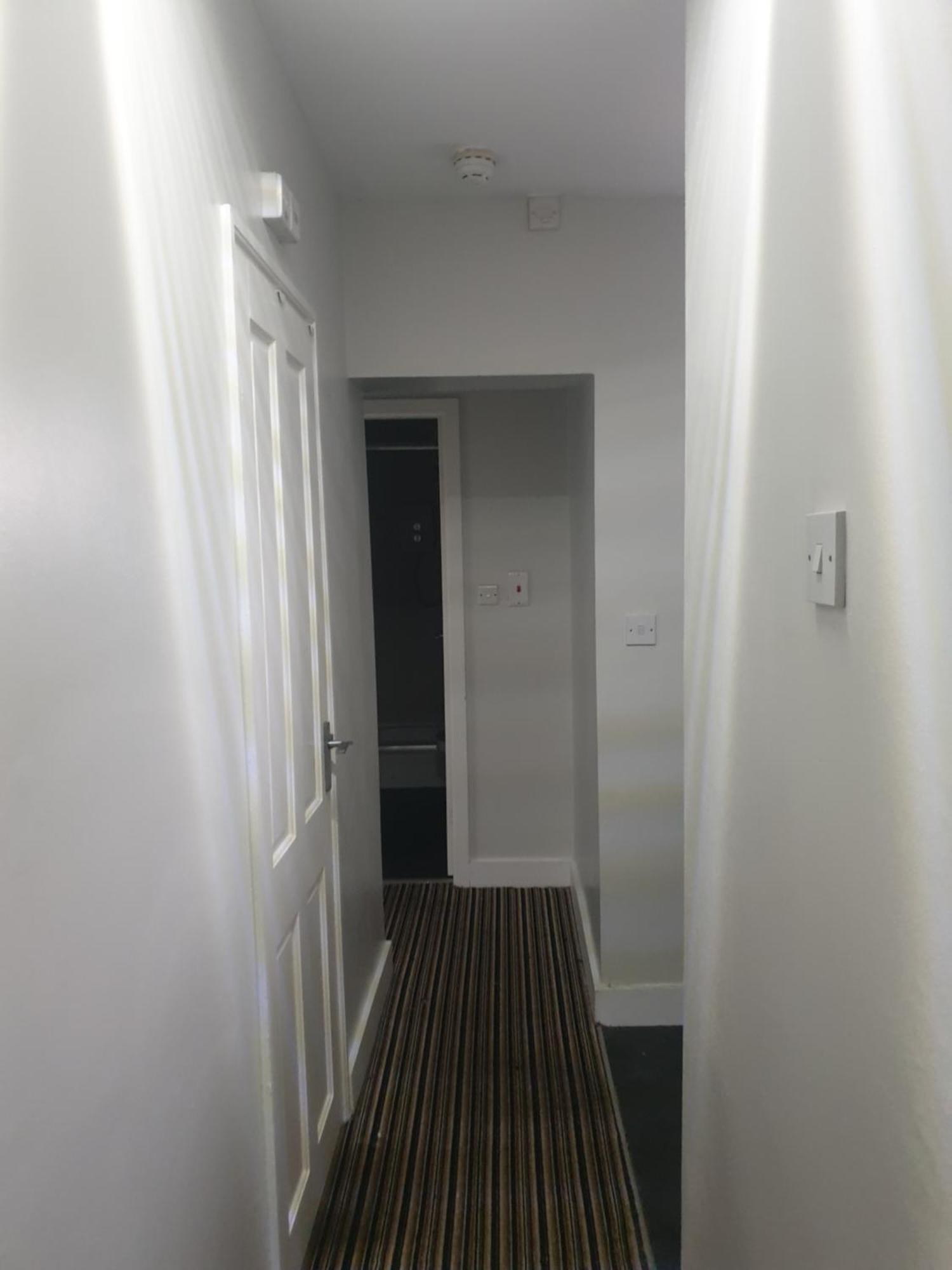 Mother-In-Law Guest House Hotel Leeds 리즈 외부 사진