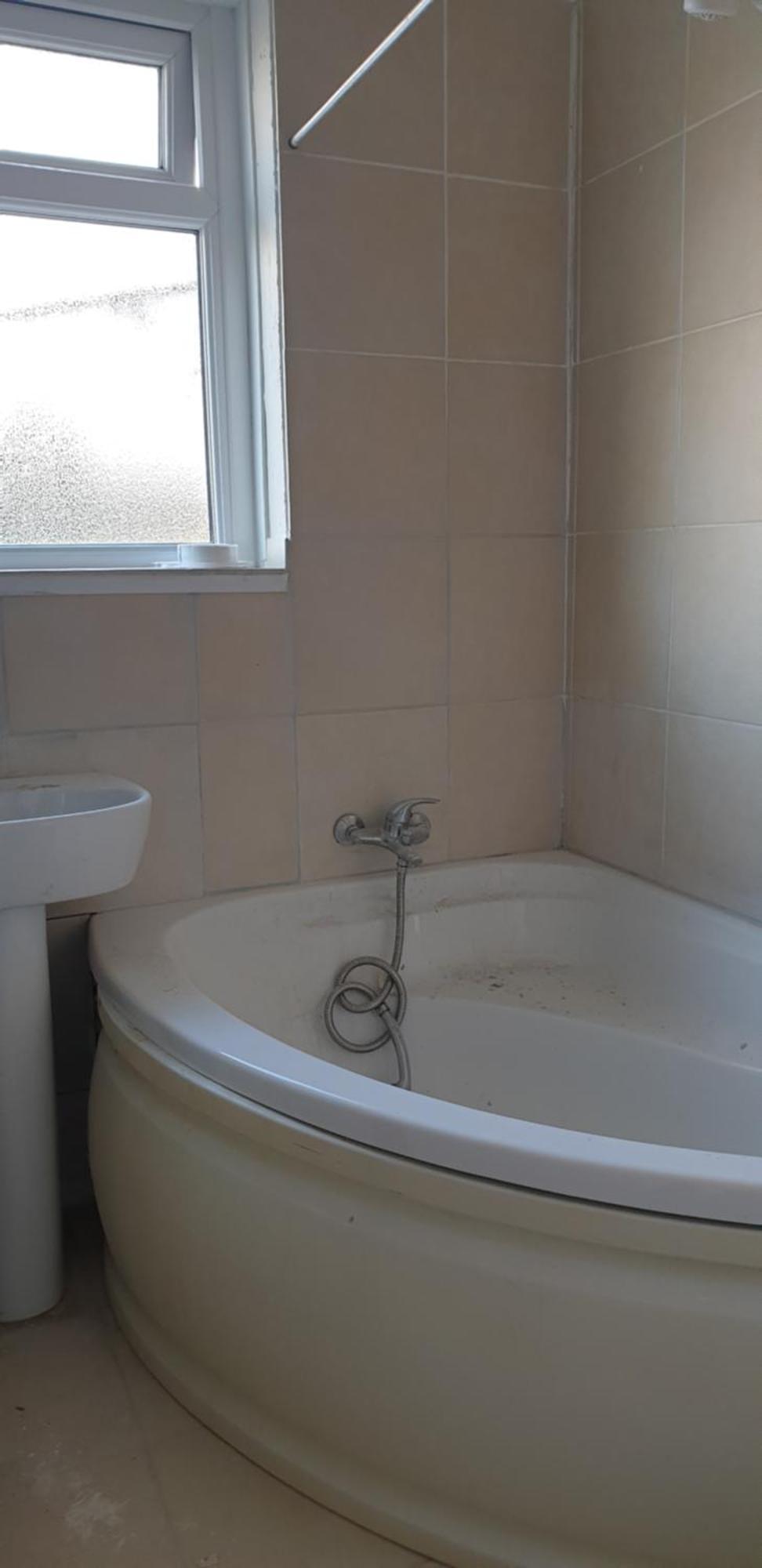 Mother-In-Law Guest House Hotel Leeds 리즈 외부 사진